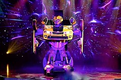LA VOITURE TRANSFOMERS